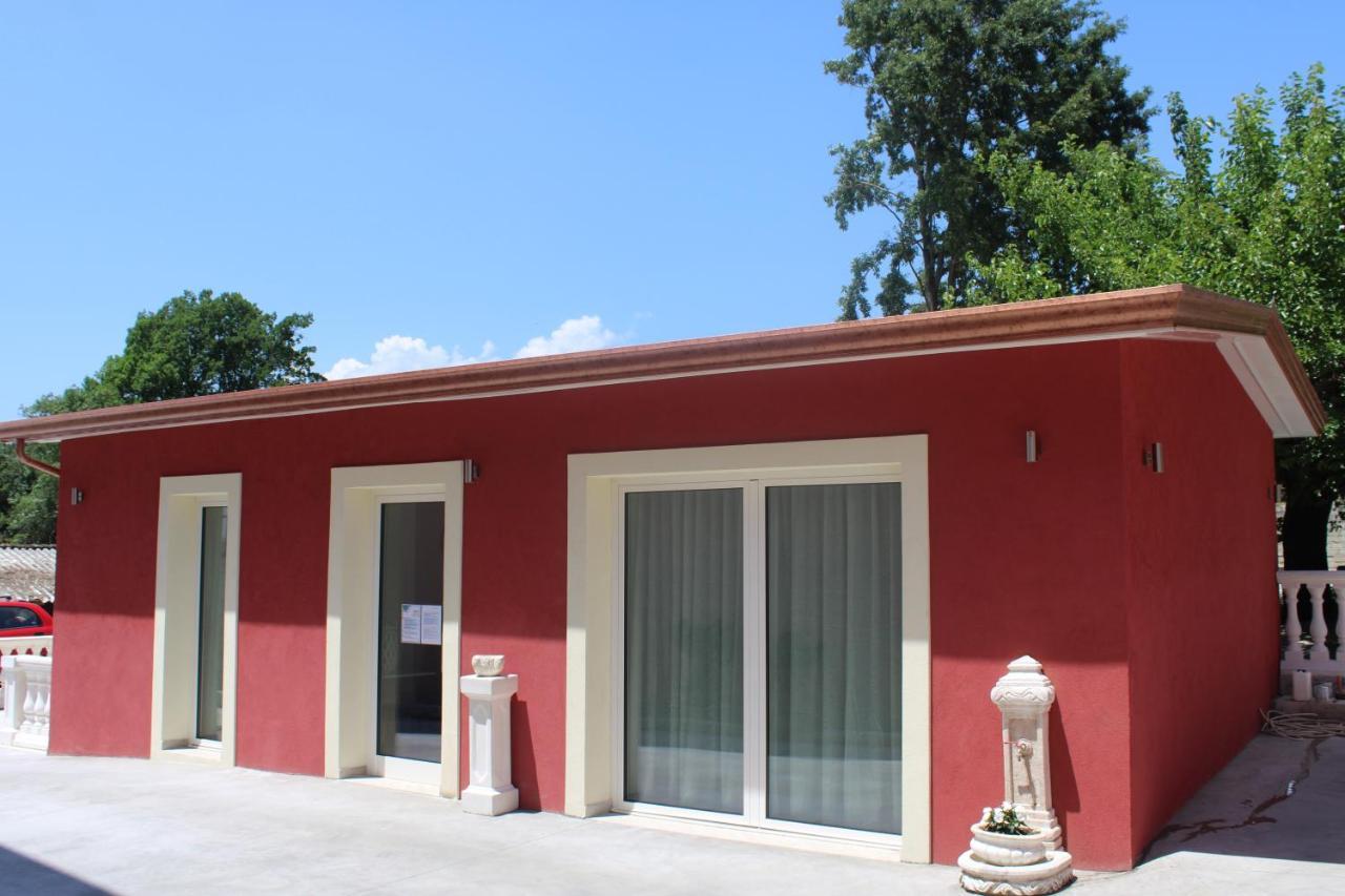 Borgo Sole Luna Acomodação com café da manhã Fornelli Exterior foto